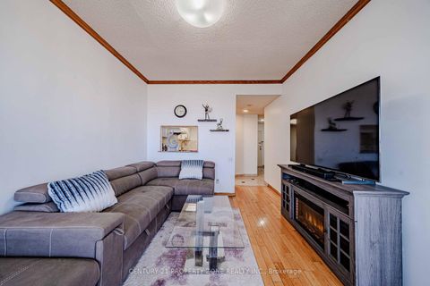 Photo 14 at PH03 - 2466 Eglinton Avenue E, Eglinton East, Toronto