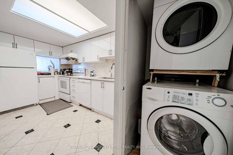 Photo 22 at PH03 - 2466 Eglinton Avenue E, Eglinton East, Toronto