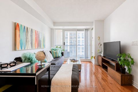 Photo 3 at 905 - 5 Michael Power Place, City Centre West, Toronto