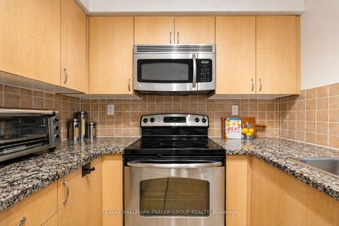 Photo 18 at 905 - 5 Michael Power Place, City Centre West, Toronto