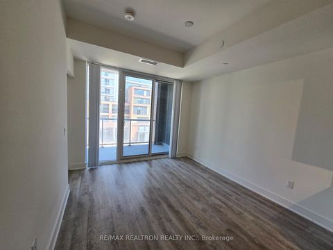 Photo 4 at 301 - 185 Deerfield Road, Central Newmarket, Newmarket