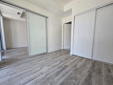 Photo 5 at 301 - 185 Deerfield Road, Central Newmarket, Newmarket