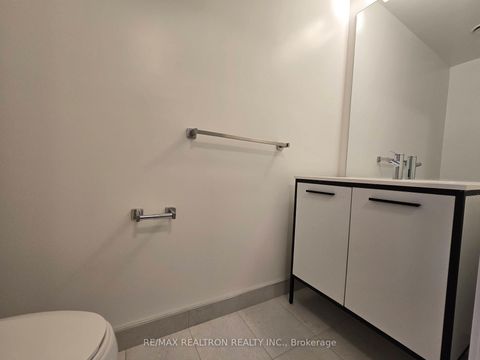 Photo 8 at 301 - 185 Deerfield Road, Central Newmarket, Newmarket