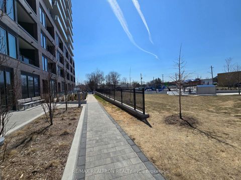 Photo 15 at 301 - 185 Deerfield Road, Central Newmarket, Newmarket