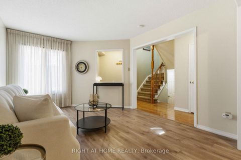 Photo 5 at 39 Davies Crescent, Pringle Creek, Whitby