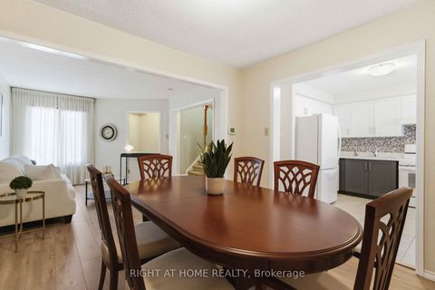 Photo 7 at 39 Davies Crescent, Pringle Creek, Whitby