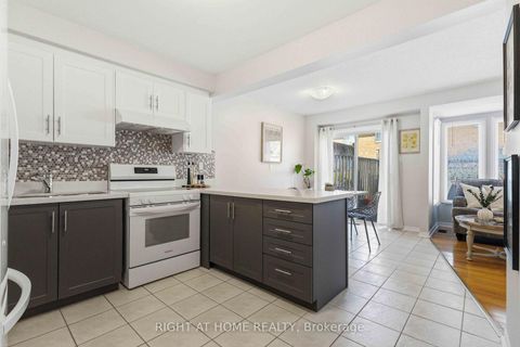 Photo 8 at 39 Davies Crescent, Pringle Creek, Whitby