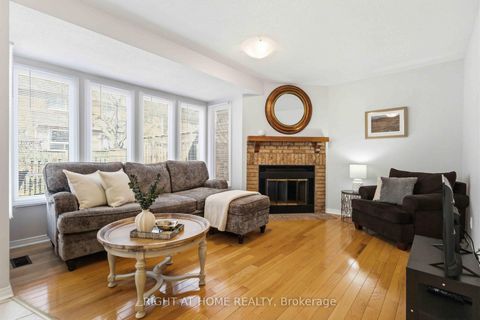 Photo 13 at 39 Davies Crescent, Pringle Creek, Whitby