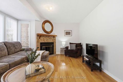 Photo 14 at 39 Davies Crescent, Pringle Creek, Whitby