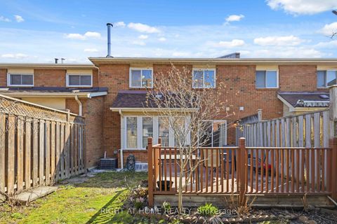 Photo 28 at 39 Davies Crescent, Pringle Creek, Whitby