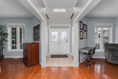 Photo 5 at 20 The Queensway, Shore, Barrie