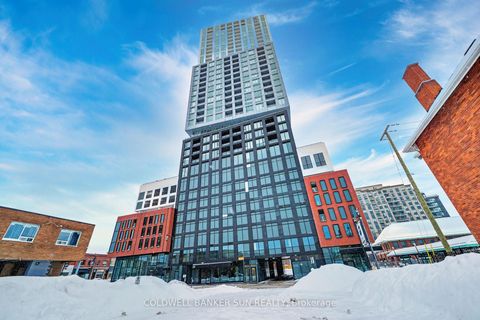 Photo 1 at 2009 - 39 Mary Street, City Centre, Barrie