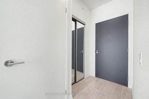 Photo 5 at 2009 - 39 Mary Street, City Centre, Barrie