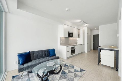 Photo 8 at 2009 - 39 Mary Street, City Centre, Barrie