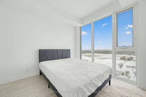 Photo 18 at 2009 - 39 Mary Street, City Centre, Barrie