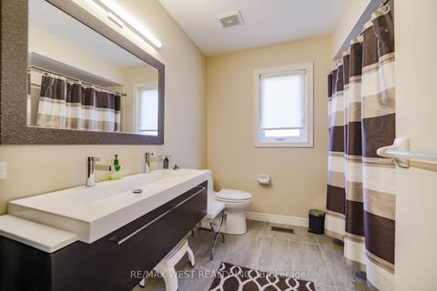 Photo 11 at 61 Shawbridge Boulevard, Islington Woods, Vaughan