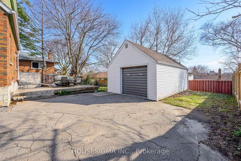 Photo 27 at 301 Gibbons Street, McLaughlin, Oshawa