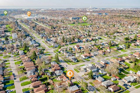 Photo 36 at 301 Gibbons Street, McLaughlin, Oshawa