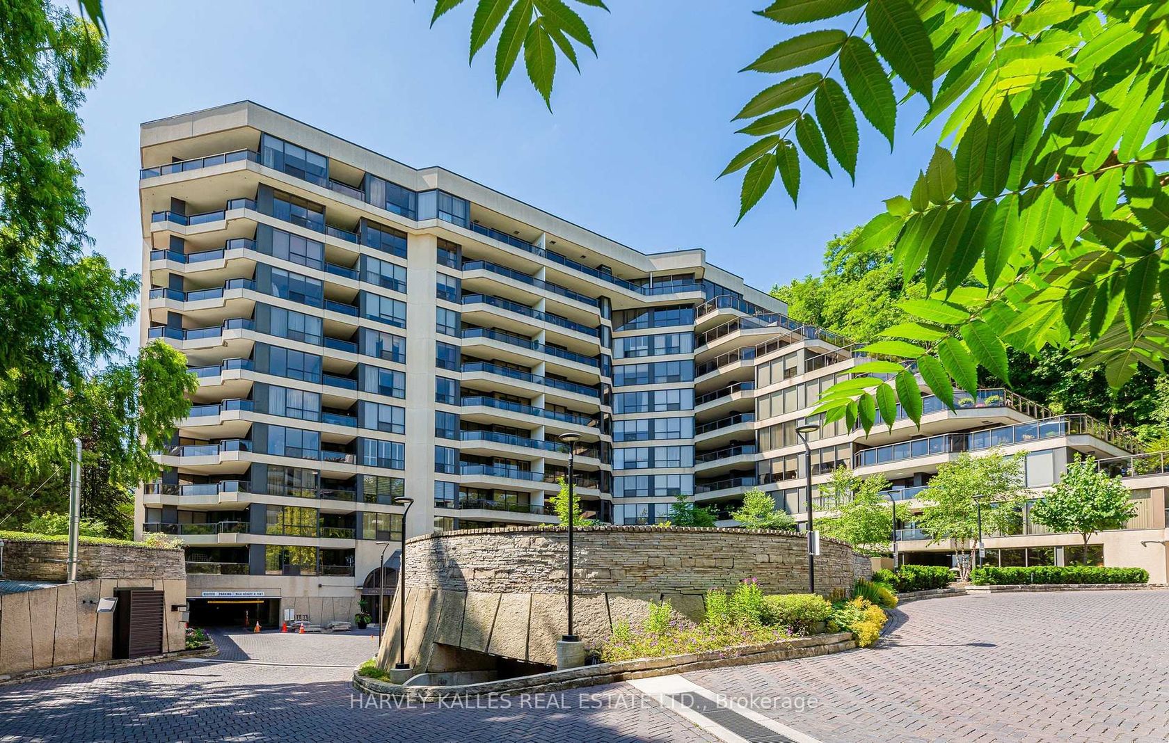 201 - 3900 Yonge Street, Nortown, Toronto photo number 2