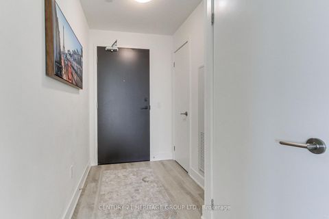 Photo 5 at 503 - 185 Deerfield Road, Central Newmarket, Newmarket