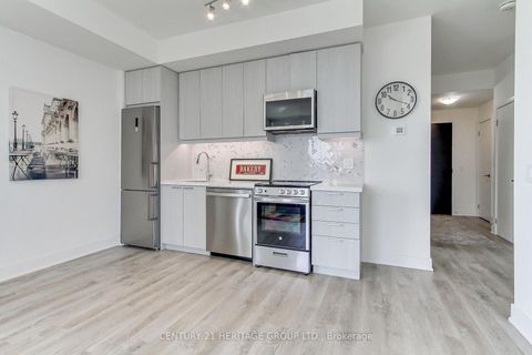 Photo 10 at 503 - 185 Deerfield Road, Central Newmarket, Newmarket