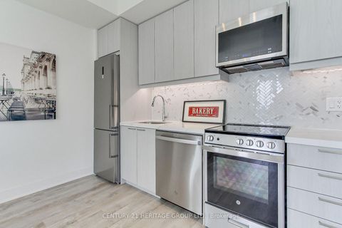 Photo 11 at 503 - 185 Deerfield Road, Central Newmarket, Newmarket