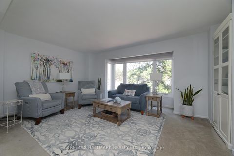 Photo 5 at 137 - 90 Wingarden Court, Malvern, Toronto