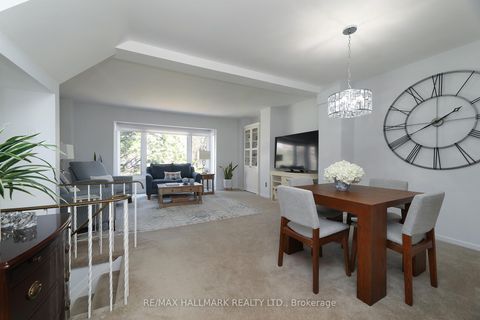 Photo 7 at 137 - 90 Wingarden Court, Malvern, Toronto