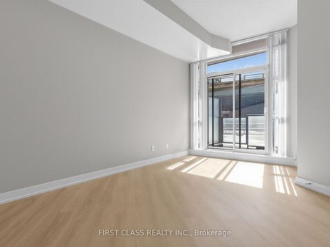 Photo 9 at 216 - 169 Fort York Boulevard, Waterfront Communities C1, Toronto