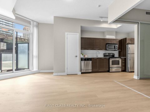 Photo 20 at 216 - 169 Fort York Boulevard, Waterfront Communities C1, Toronto