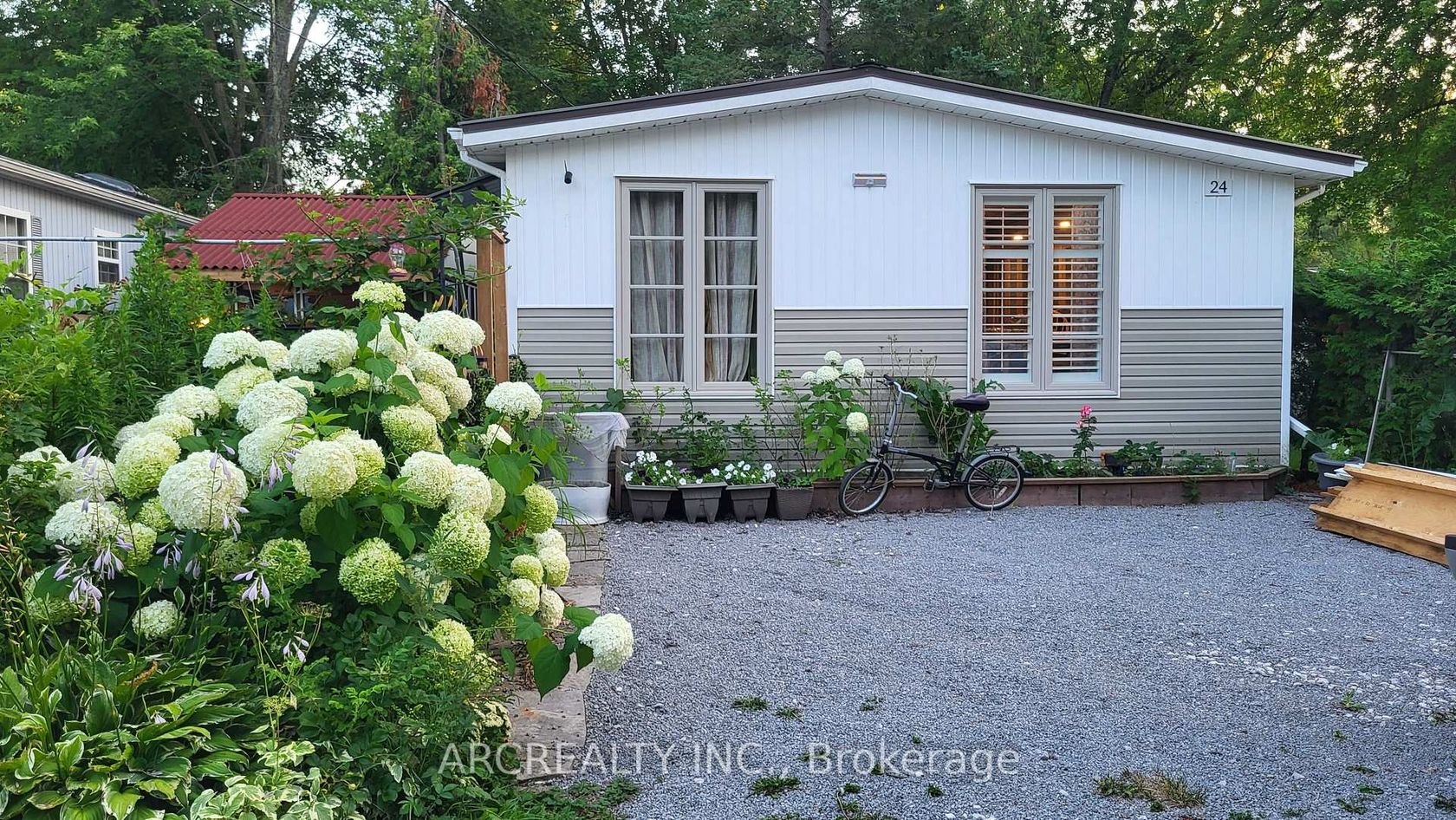 24 Chickadee Court, Pefferlaw, Georgina photo number 2