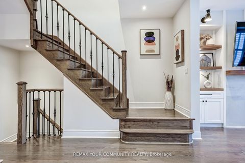 Photo 22 at 22 Lowther Avenue, Oak Ridges, Richmond Hill