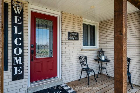 Photo 3 at 4116 Innisfil Beach Road, Rural Innisfil, Innisfil