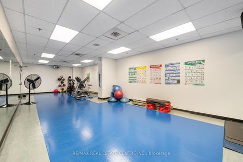 Photo 30 at 1009 - 717 Bay Street, Bay Street Corridor, Toronto