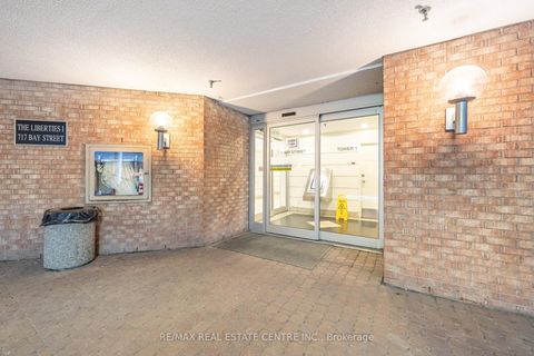 Photo 39 at 1009 - 717 Bay Street, Bay Street Corridor, Toronto