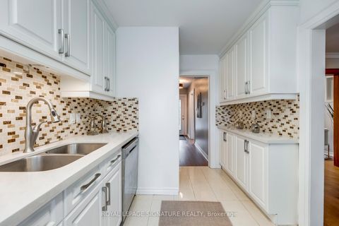 Photo 11 at 118 Blantyre Avenue, Cliffside, Toronto