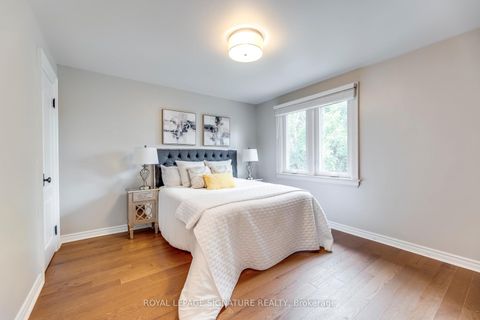 Photo 14 at 118 Blantyre Avenue, Cliffside, Toronto