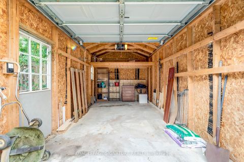 Photo 27 at 118 Blantyre Avenue, Cliffside, Toronto