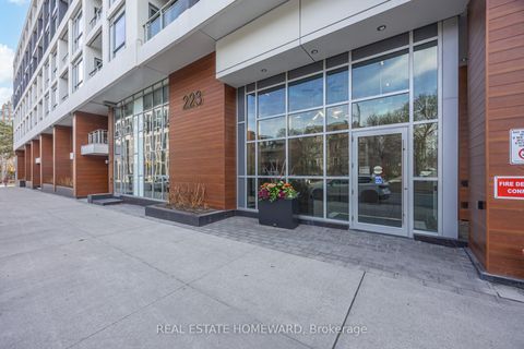 Photo 2 at 309 - 223 St Clair Avenue W, Casa Loma, Toronto