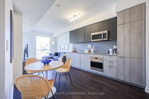 Photo 8 at 309 - 223 St Clair Avenue W, Casa Loma, Toronto