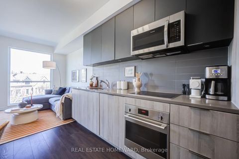 Photo 9 at 309 - 223 St Clair Avenue W, Casa Loma, Toronto