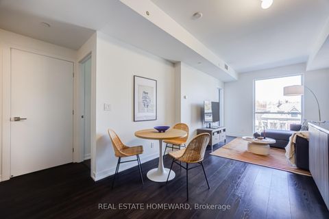 Photo 10 at 309 - 223 St Clair Avenue W, Casa Loma, Toronto