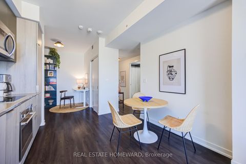 Photo 12 at 309 - 223 St Clair Avenue W, Casa Loma, Toronto