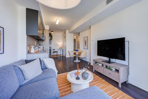 Photo 19 at 309 - 223 St Clair Avenue W, Casa Loma, Toronto