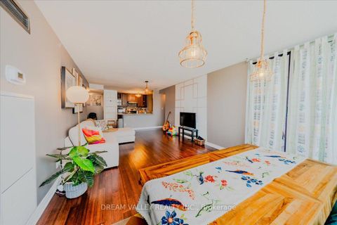 Photo 10 at PH504 - 5765 Yonge St Street, Newtonbrook East, Toronto
