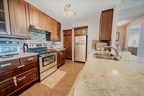 Photo 18 at PH504 - 5765 Yonge St Street, Newtonbrook East, Toronto