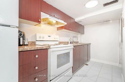 Photo 14 at 26 - 435 Silverstone Drive, Clairville, Toronto