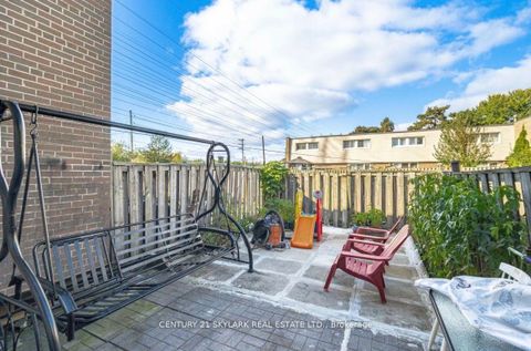 Photo 20 at 26 - 435 Silverstone Drive, Clairville, Toronto