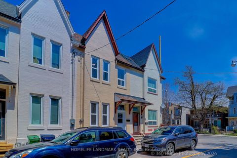 Photo 2 at 4 Andrews Avenue, Bellwoods, Toronto