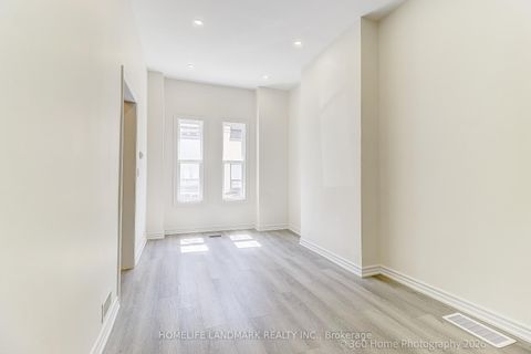 Photo 4 at 4 Andrews Avenue, Bellwoods, Toronto